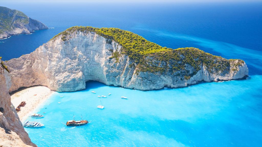 5 Πράγματα που Μπορείς να Κάνεις στη Ζάκυνθο & Γιατί Είναι Ένας από τους Πιο Αγαπημένους Ελληνικούς Προορισμούς
