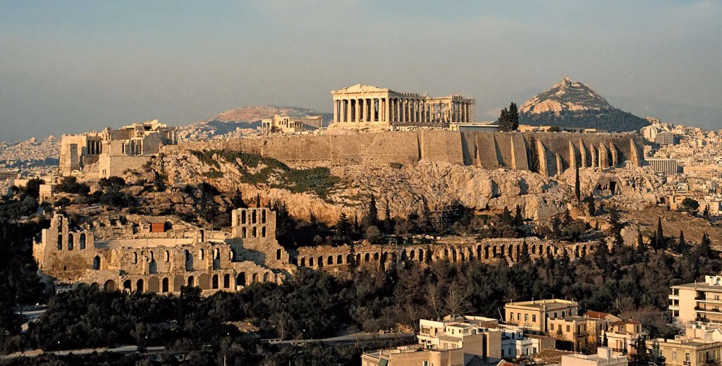 Αγορά Ακινήτου στην Ελλάδα: Όσα Πρέπει να Γνωρίζετε Πριν Κάνετε το Επόμενο Βήμα