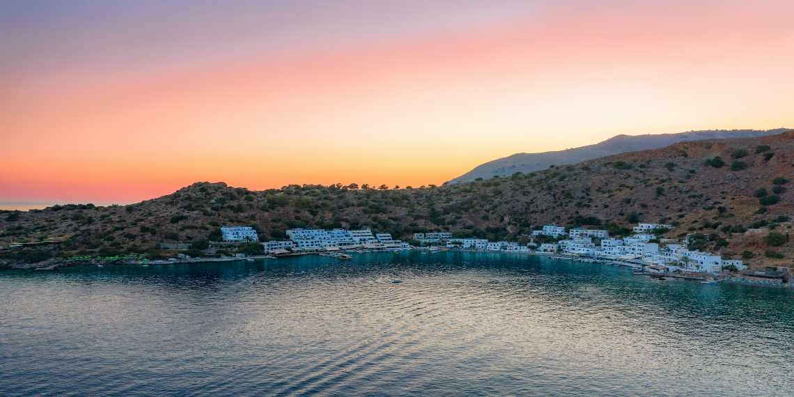 Το ελληνικό χωριό που… δεν έχει δρόμους!